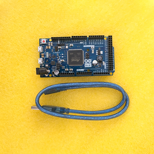 2-63-arduino-due-with-usb-cable.jpg