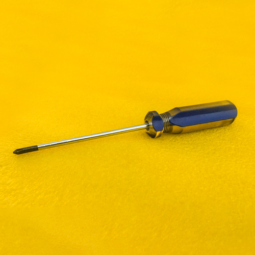 4-100-screw-driver-small-with-magnetic-tip.jpg